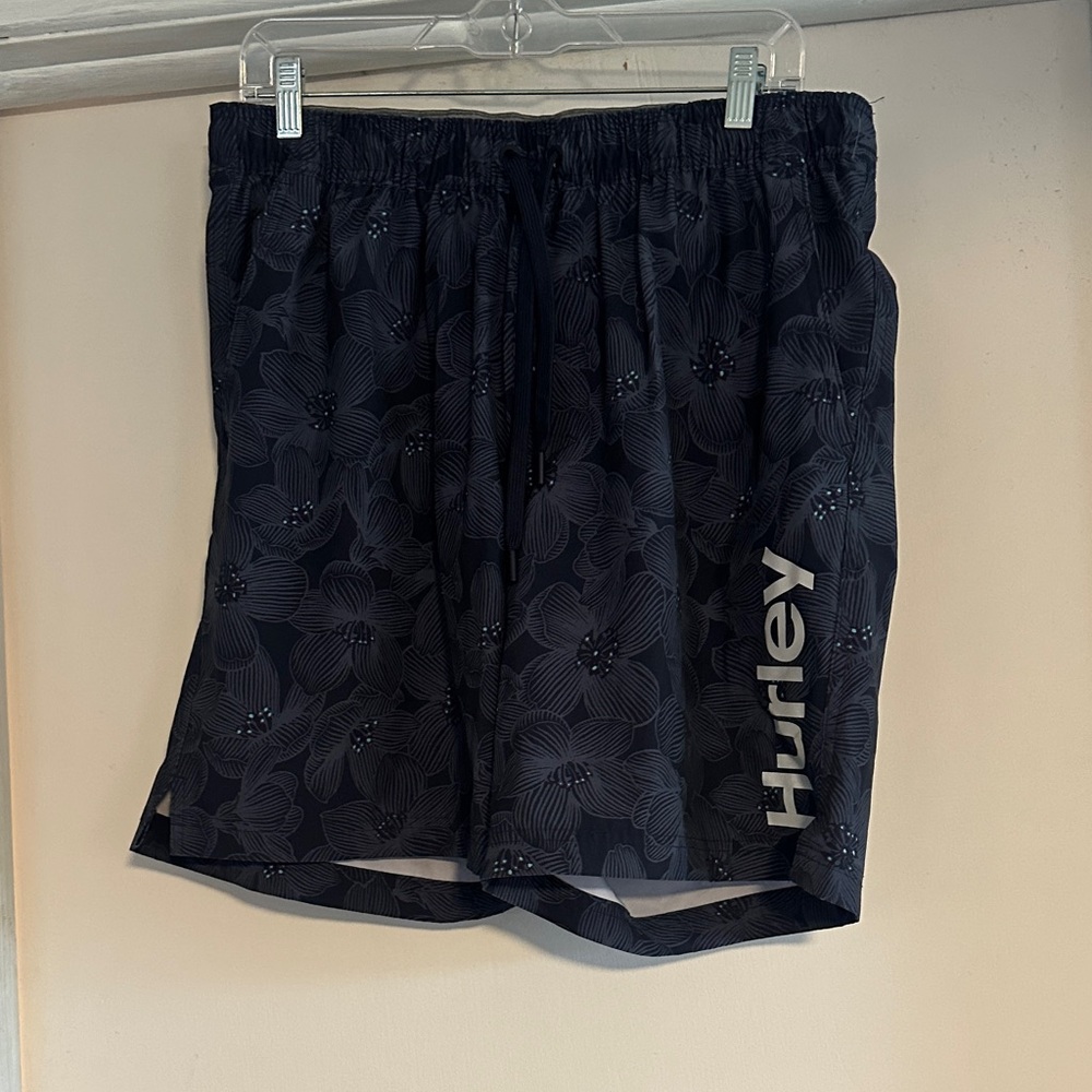 Hurley Men's Dark Floral Unlined Swim Trunks XL
